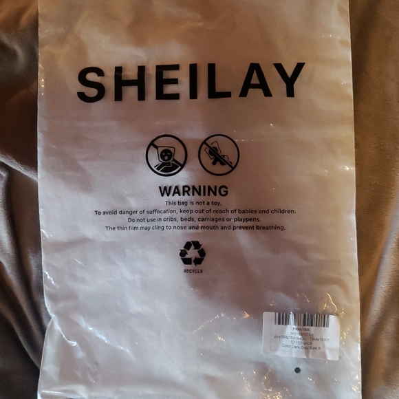 Dress - Picture 13 of 13